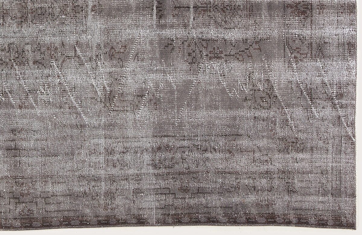 Gray Over Dyed Vintage Rug 5&#39;7&#39;&#39; x 9&#39;5&#39;&#39; ft 171 x 286 cm