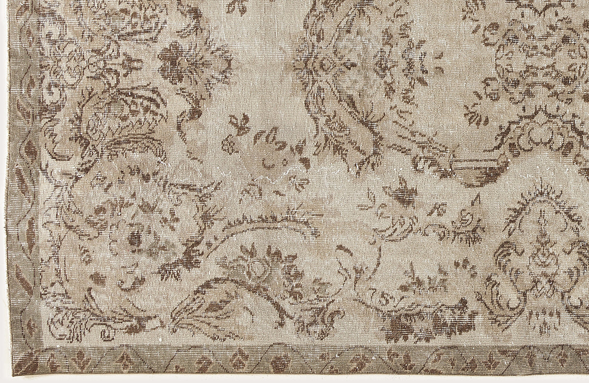 Beige Over Dyed Vintage Rug 5&#39;3&#39;&#39; x 8&#39;9&#39;&#39; ft 161 x 266 cm