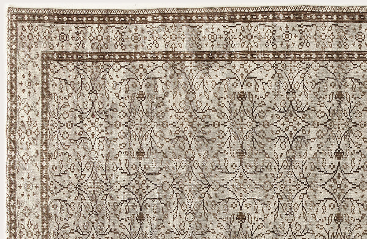 Beige Over Dyed Vintage Rug 4&#39;11&#39;&#39; x 9&#39;0&#39;&#39; ft 149 x 275 cm