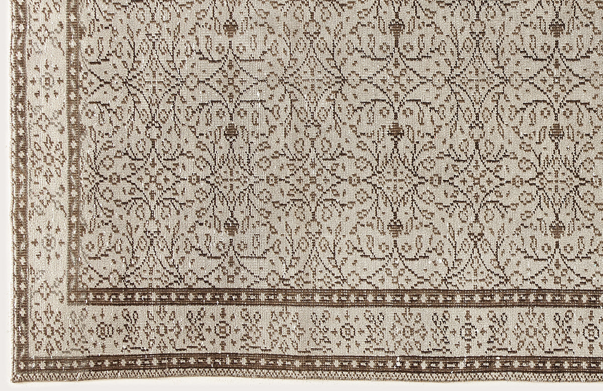 Beige Over Dyed Vintage Rug 4&#39;11&#39;&#39; x 9&#39;0&#39;&#39; ft 149 x 275 cm