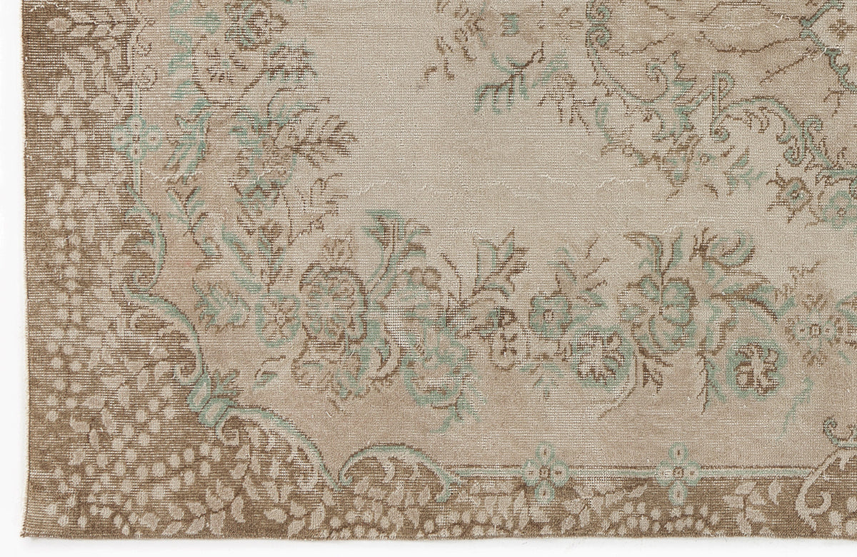 Beige Over Dyed Vintage Rug 5&#39;7&#39;&#39; x 9&#39;6&#39;&#39; ft 170 x 290 cm