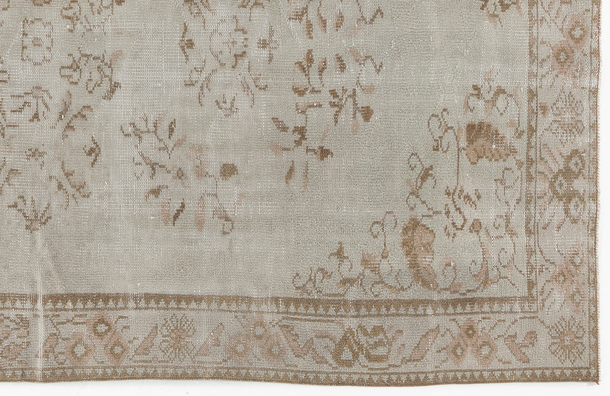 Beige Over Dyed Vintage Rug 5&#39;3&#39;&#39; x 8&#39;8&#39;&#39; ft 160 x 264 cm