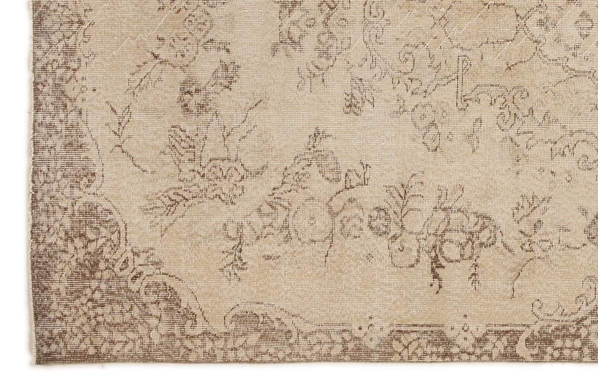 Beige Over Dyed Vintage Rug 5&#39;7&#39;&#39; x 8&#39;12&#39;&#39; ft 170 x 274 cm