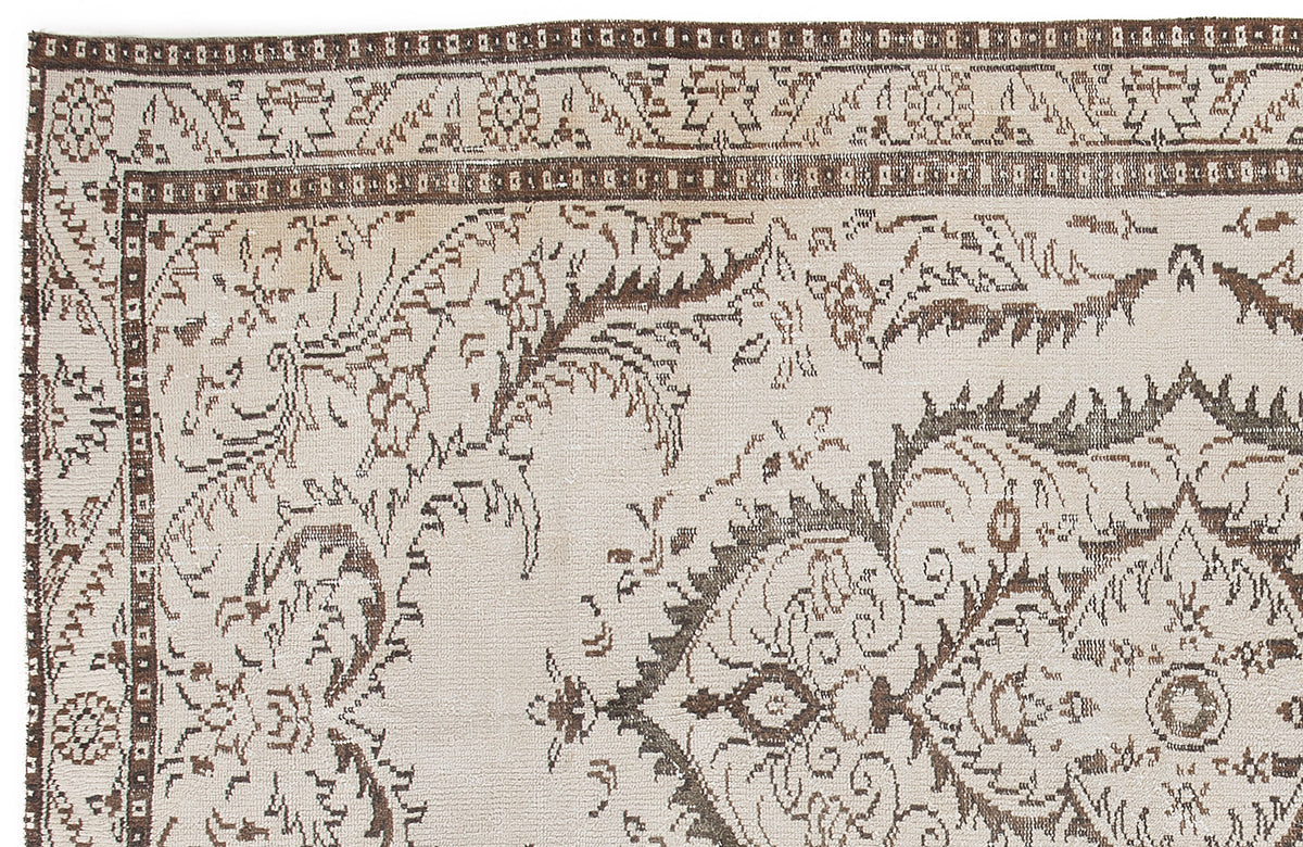 Beige Over Dyed Vintage Rug 5&#39;7&#39;&#39; x 9&#39;4&#39;&#39; ft 170 x 285 cm