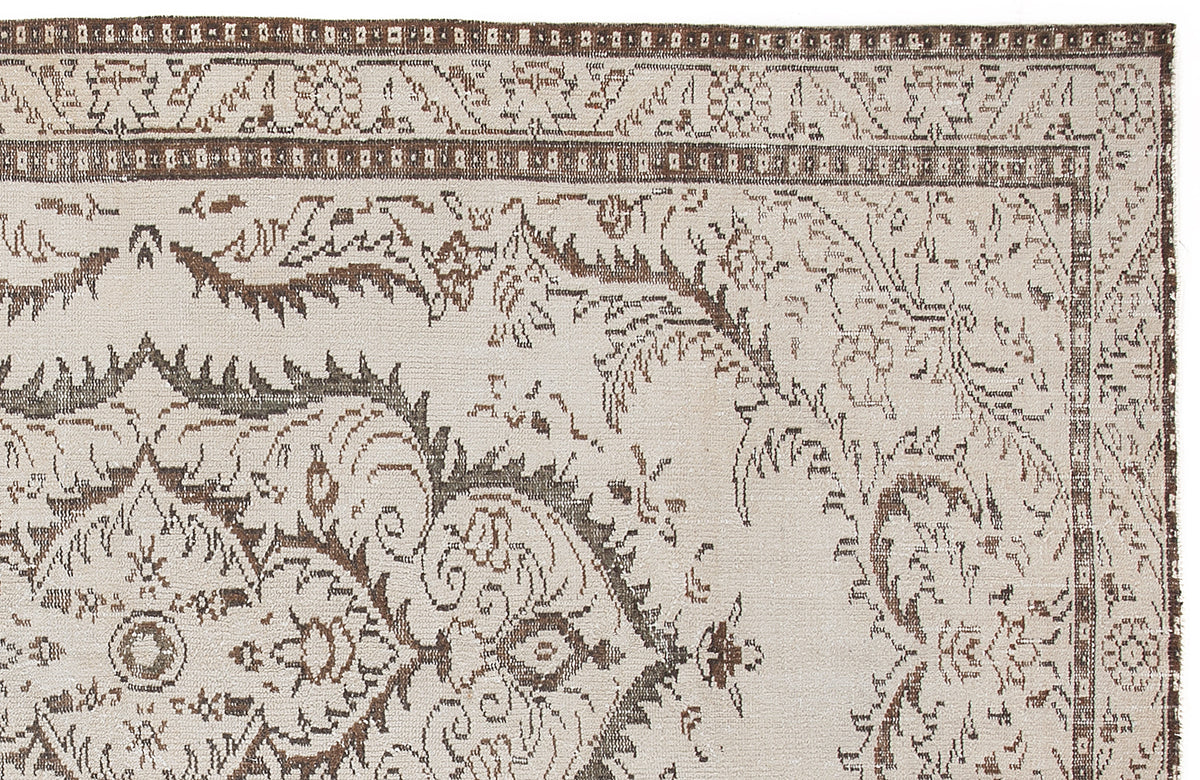 Beige Over Dyed Vintage Rug 5&#39;7&#39;&#39; x 9&#39;4&#39;&#39; ft 170 x 285 cm