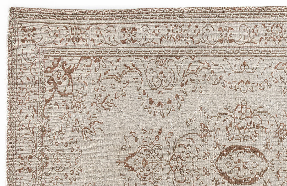 Beige Over Dyed Vintage Rug 5&#39;9&#39;&#39; x 8&#39;8&#39;&#39; ft 176 x 263 cm