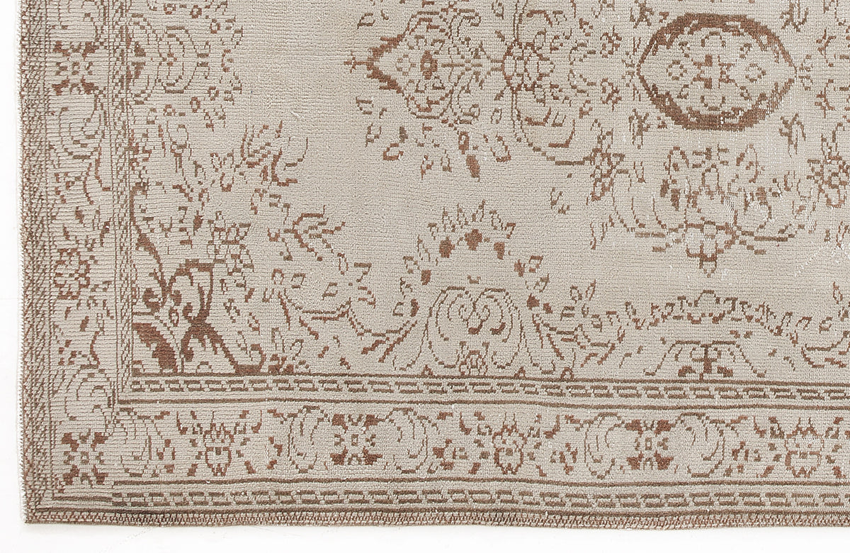 Beige Over Dyed Vintage Rug 5&#39;9&#39;&#39; x 8&#39;8&#39;&#39; ft 176 x 263 cm