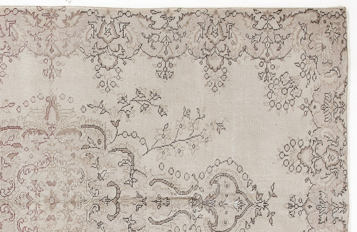 Beige Over Dyed Vintage Rug 5&#39;7&#39;&#39; x 8&#39;12&#39;&#39; ft 170 x 274 cm