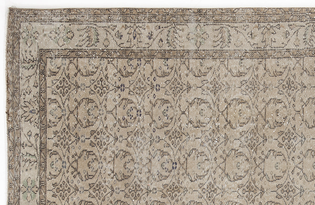 Beige Over Dyed Vintage Rug 5&#39;7&#39;&#39; x 9&#39;3&#39;&#39; ft 170 x 281 cm