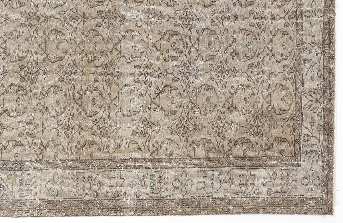 Beige Over Dyed Vintage Rug 5&#39;7&#39;&#39; x 9&#39;3&#39;&#39; ft 170 x 281 cm