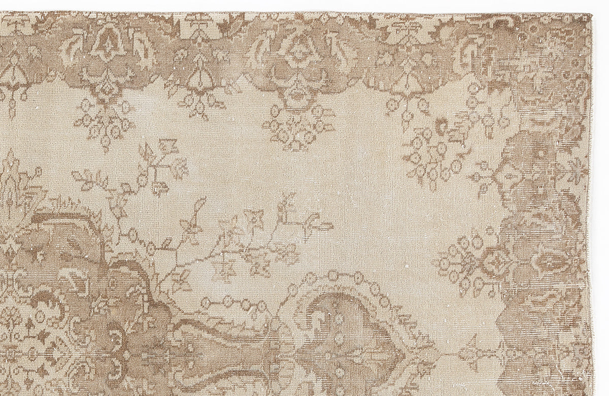 Beige Over Dyed Vintage Rug 5&#39;5&#39;&#39; x 8&#39;10&#39;&#39; ft 165 x 270 cm