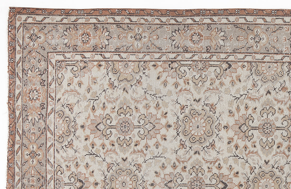 Beige Over Dyed Vintage Rug 5&#39;7&#39;&#39; x 9&#39;3&#39;&#39; ft 170 x 283 cm