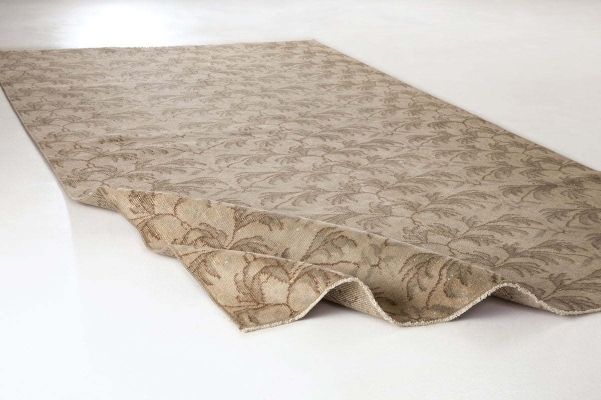 Beige Over Dyed Vintage Rug 4&#39;10&#39;&#39; x 8&#39;4&#39;&#39; ft 148 x 253 cm