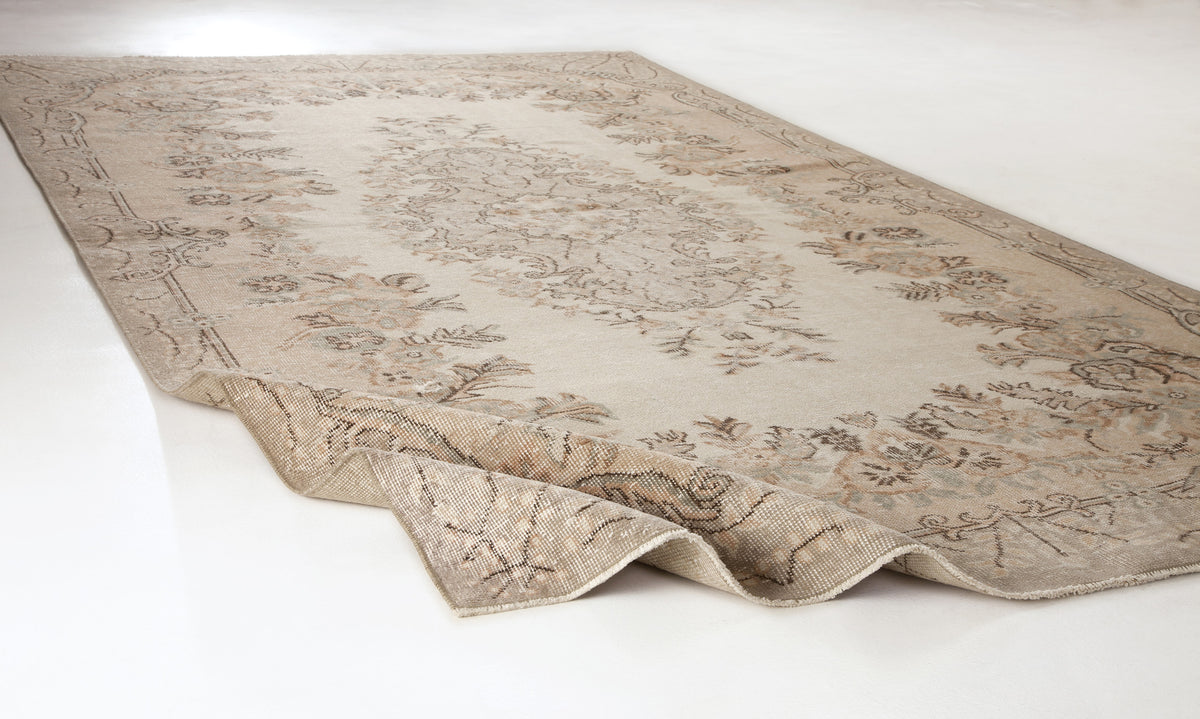 Beige Over Dyed Vintage Rug 5&#39;9&#39;&#39; x 9&#39;10&#39;&#39; ft 176 x 300 cm