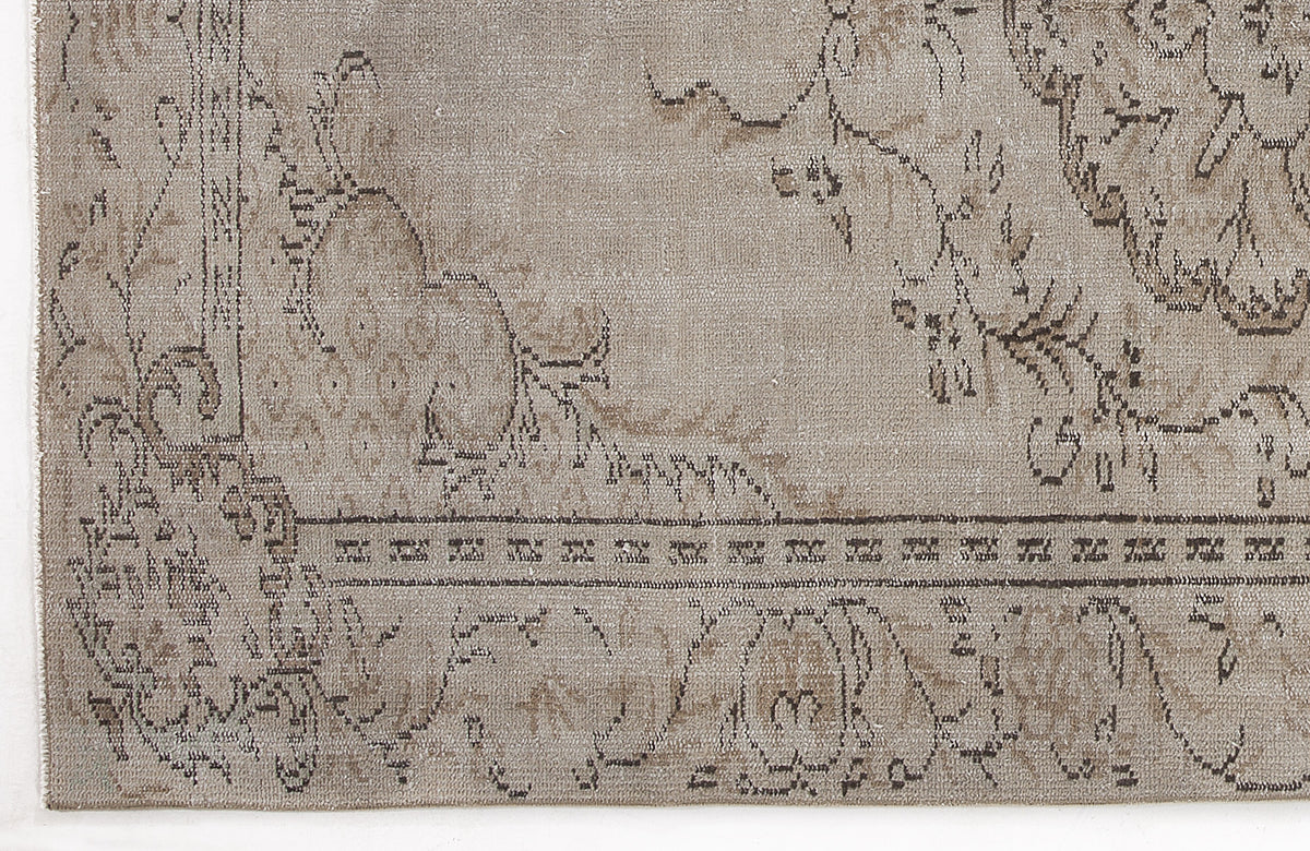 Beige Over Dyed Vintage Rug 5&#39;6&#39;&#39; x 8&#39;11&#39;&#39; ft 167 x 272 cm