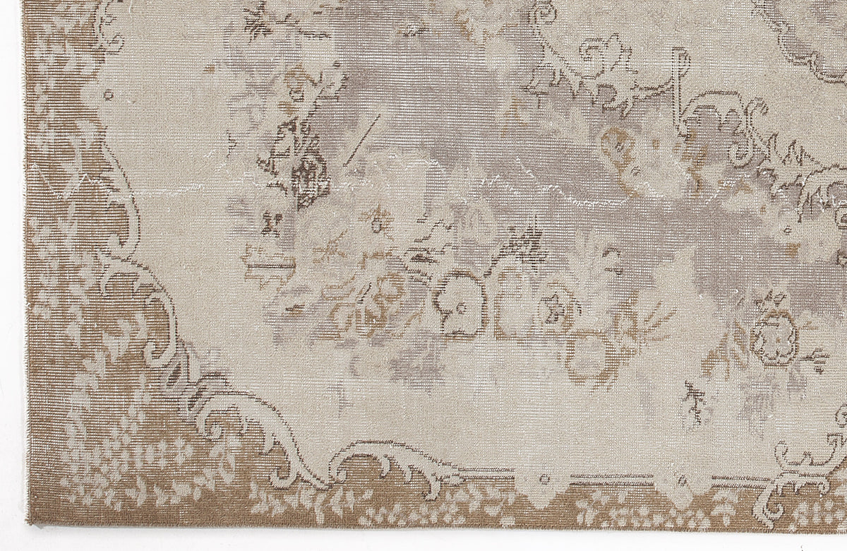 Beige Over Dyed Vintage Rug 5&#39;5&#39;&#39; x 9&#39;1&#39;&#39; ft 165 x 277 cm