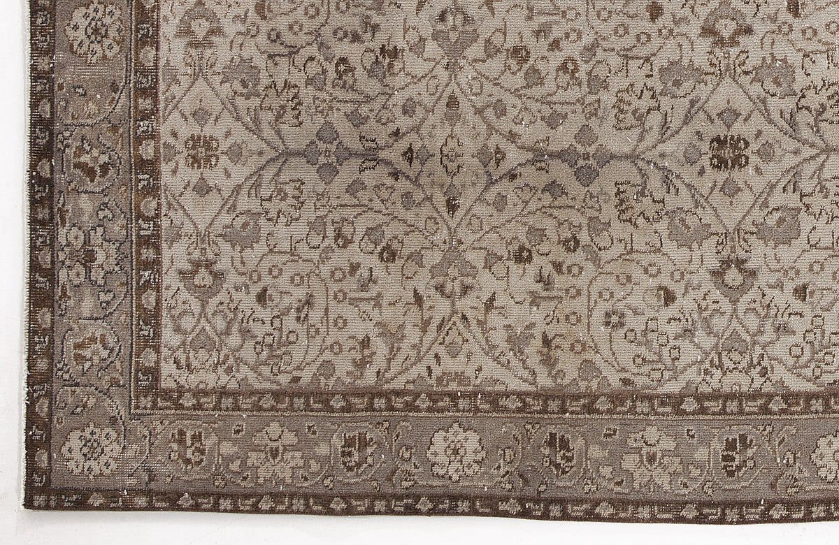 Beige Over Dyed Vintage Rug 5&#39;5&#39;&#39; x 8&#39;10&#39;&#39; ft 166 x 268 cm