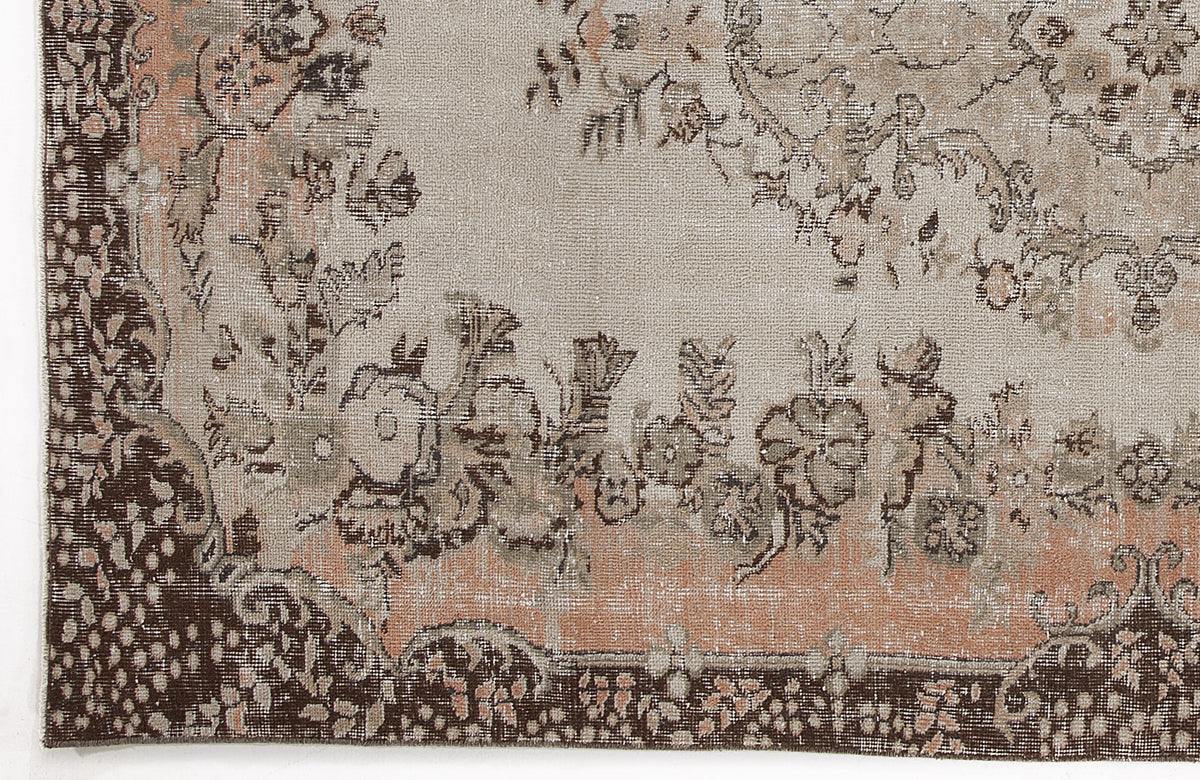 Beige Over Dyed Vintage Rug 5&#39;7&#39;&#39; x 9&#39;1&#39;&#39; ft 170 x 276 cm