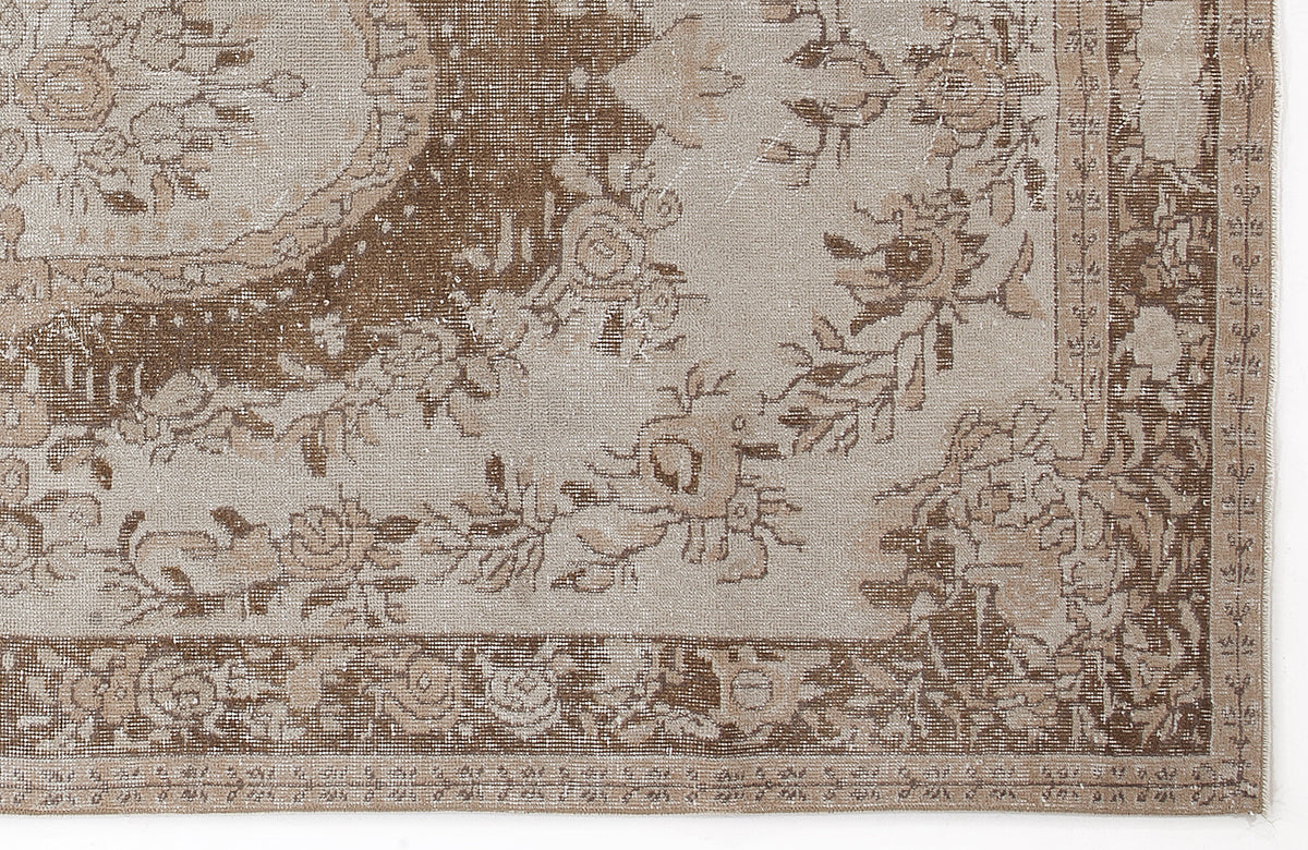 Beige Over Dyed Vintage Rug 5&#39;7&#39;&#39; x 9&#39;4&#39;&#39; ft 170 x 284 cm