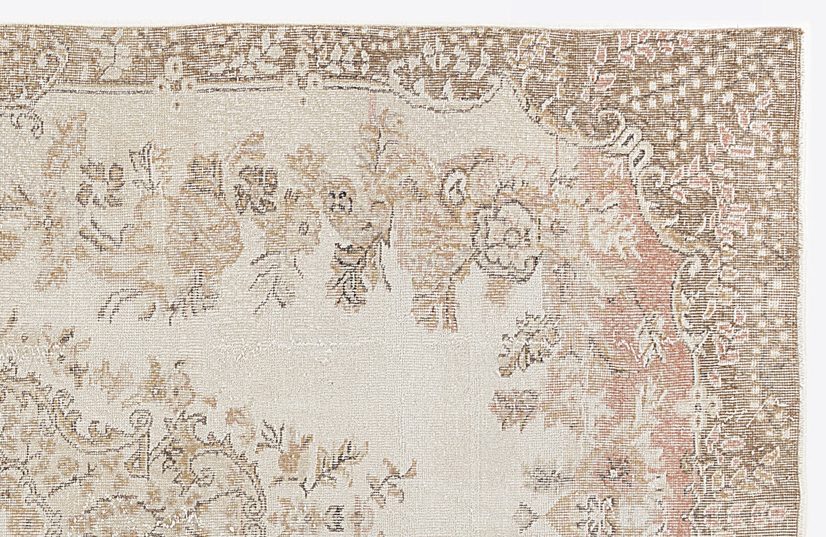 Beige Over Dyed Vintage Rug 5&#39;8&#39;&#39; x 9&#39;9&#39;&#39; ft 173 x 298 cm