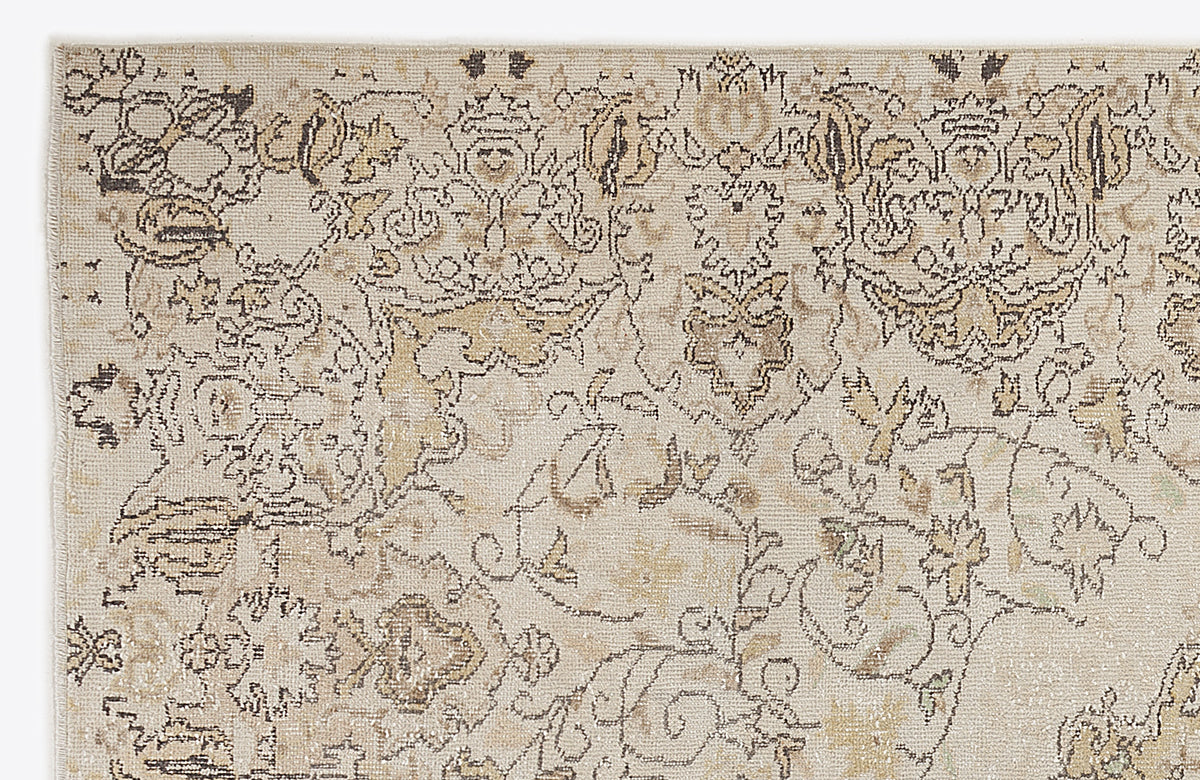 Beige Over Dyed Vintage Rug 5&#39;6&#39;&#39; x 9&#39;3&#39;&#39; ft 168 x 283 cm