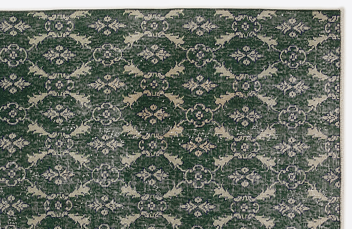 Green Over Dyed Vintage Rug 4&#39;8&#39;&#39; x 8&#39;3&#39;&#39; ft 142 x 252 cm