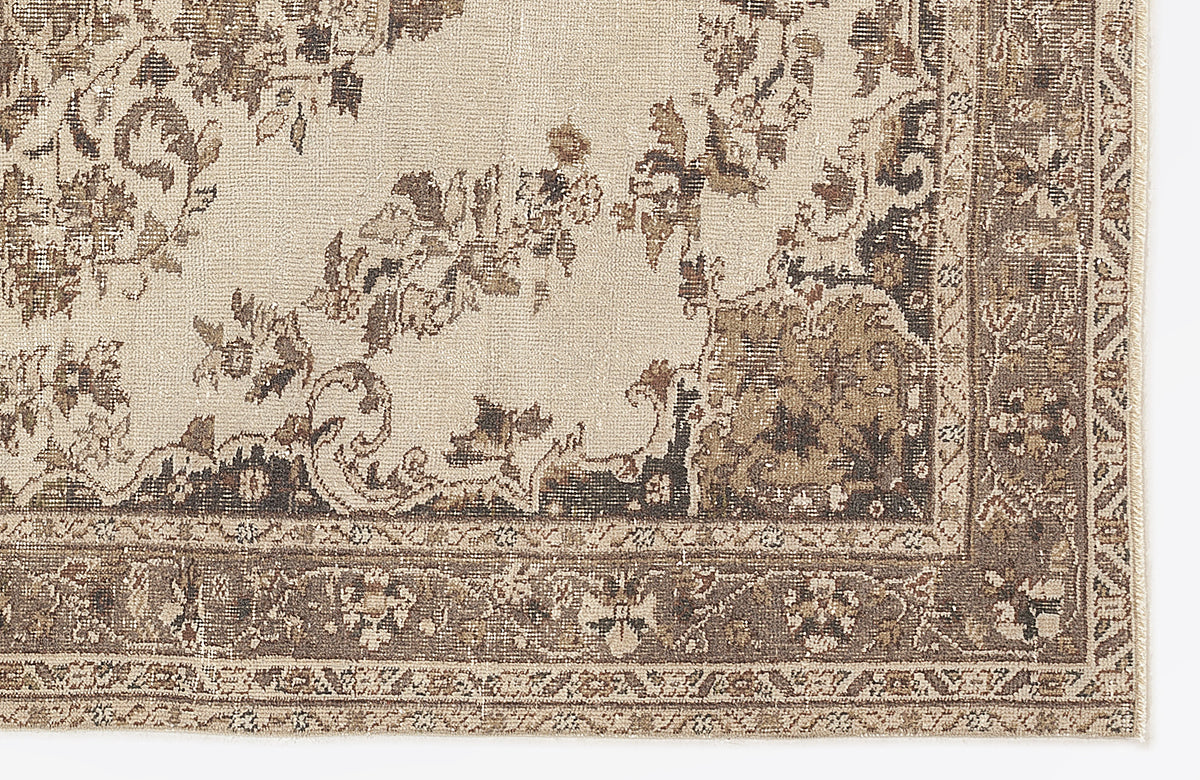 Beige Over Dyed Vintage Rug 5&#39;5&#39;&#39; x 8&#39;9&#39;&#39; ft 165 x 266 cm