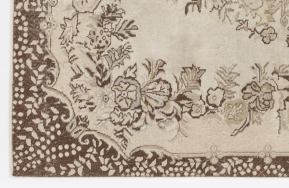 Beige Over Dyed Vintage Rug 5&#39;7&#39;&#39; x 9&#39;3&#39;&#39; ft 170 x 283 cm