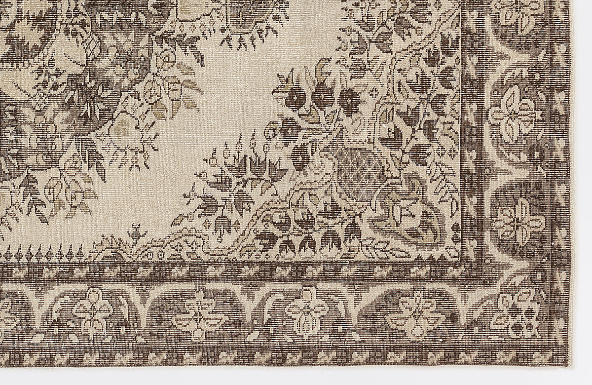 Beige Over Dyed Vintage Rug 5&#39;6&#39;&#39; x 8&#39;7&#39;&#39; ft 167 x 262 cm