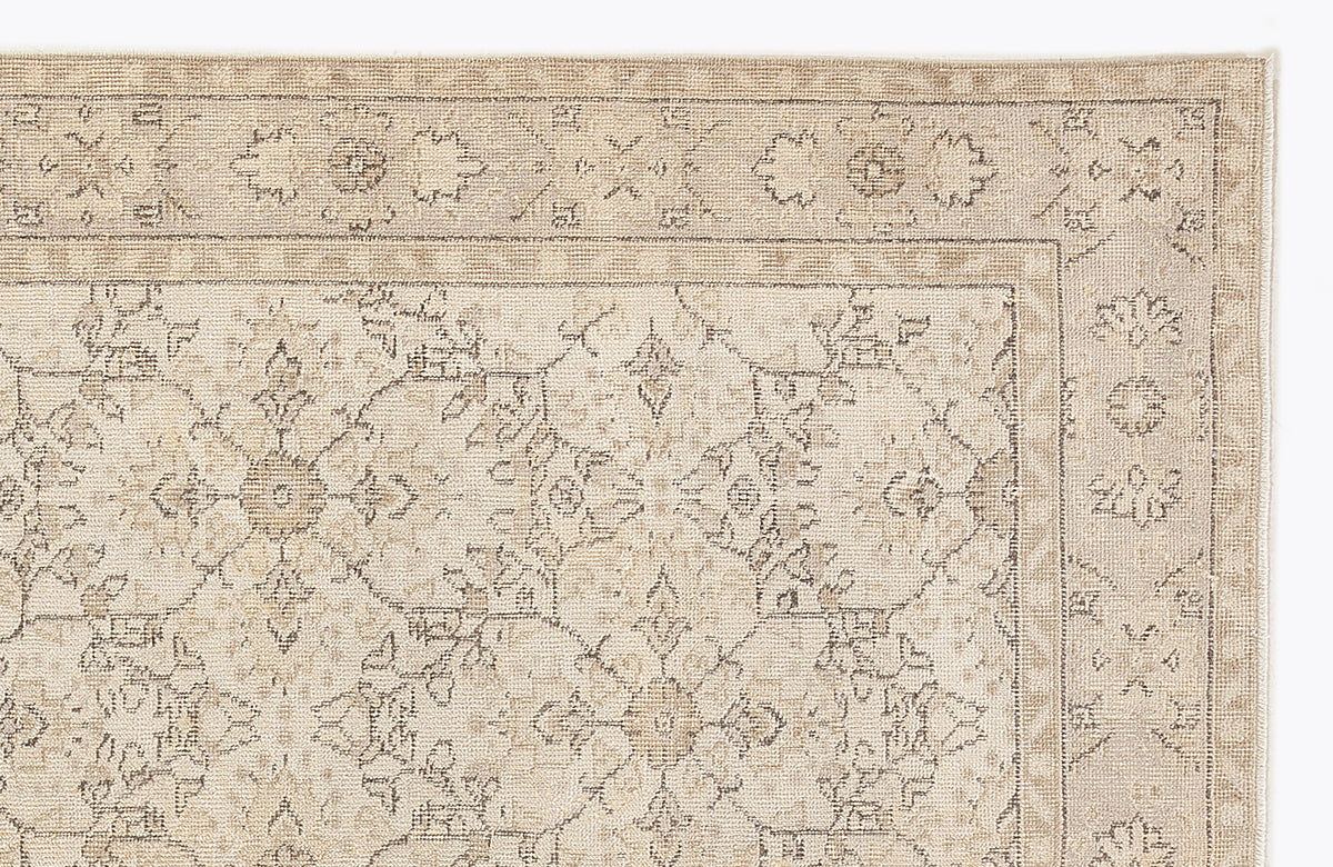 Beige Over Dyed Vintage Rug 5&#39;9&#39;&#39; x 9&#39;6&#39;&#39; ft 176 x 290 cm