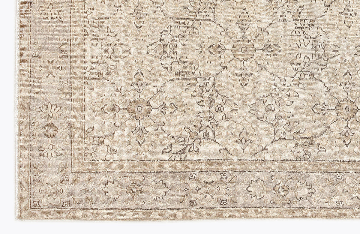 Beige Over Dyed Vintage Rug 5&#39;9&#39;&#39; x 9&#39;6&#39;&#39; ft 176 x 290 cm