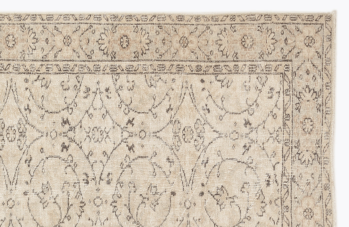 Beige Over Dyed Vintage Rug 5&#39;7&#39;&#39; x 9&#39;1&#39;&#39; ft 171 x 278 cm