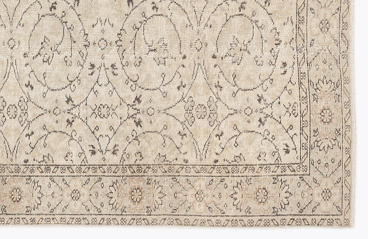 Beige Over Dyed Vintage Rug 5&#39;7&#39;&#39; x 9&#39;1&#39;&#39; ft 171 x 278 cm