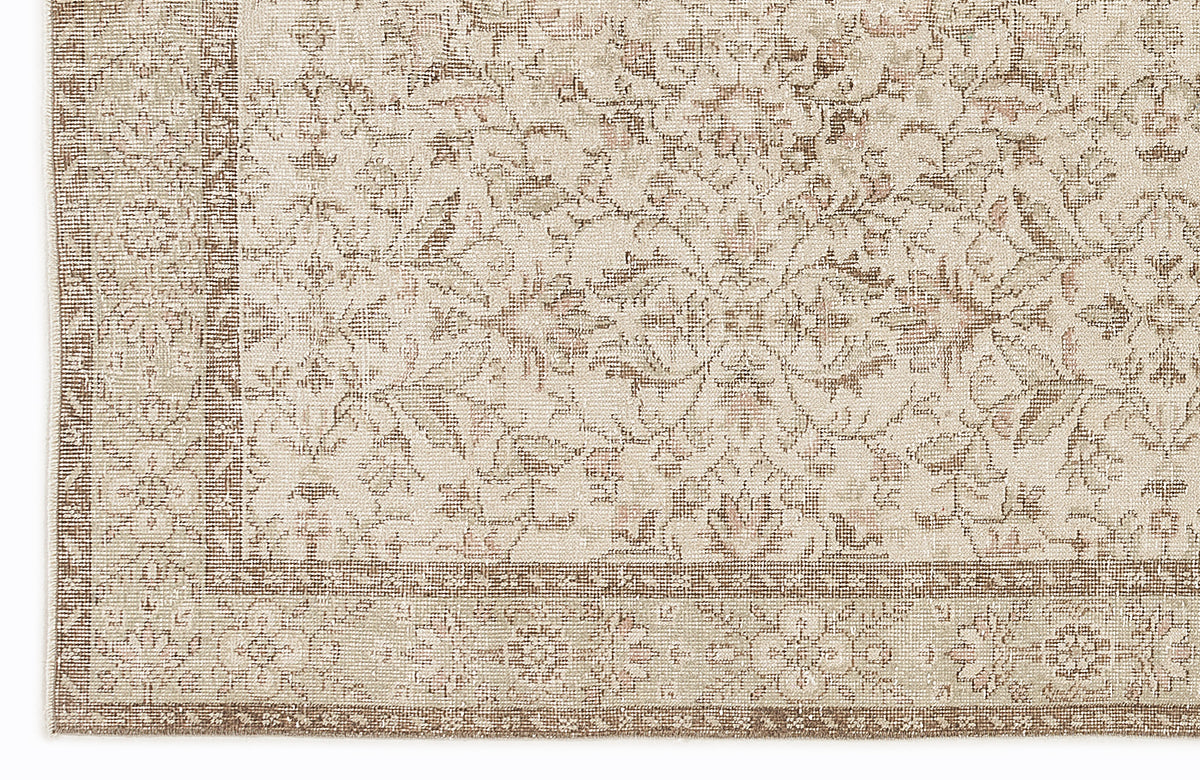 Beige Over Dyed Vintage Rug 5&#39;5&#39;&#39; x 9&#39;4&#39;&#39; ft 165 x 284 cm
