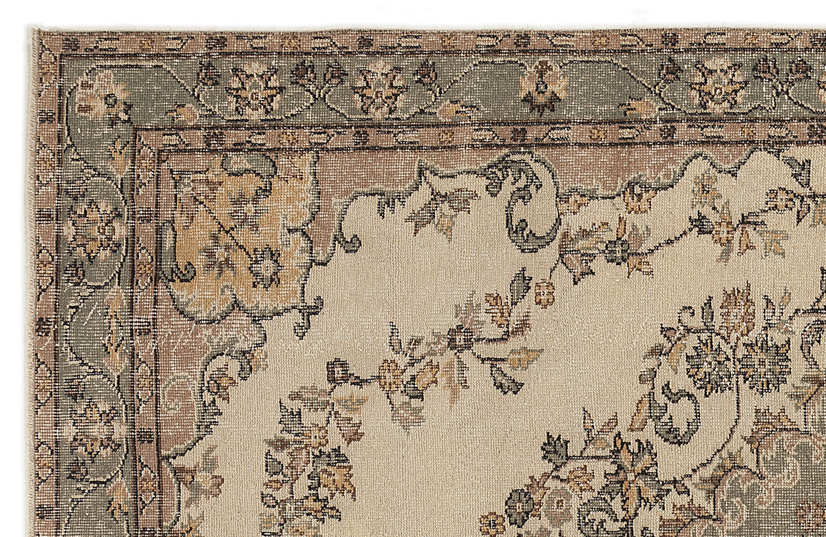 Naturel Over Dyed Vintage Rug 5&#39;7&#39;&#39; x 8&#39;11&#39;&#39; ft 170 x 273 cm