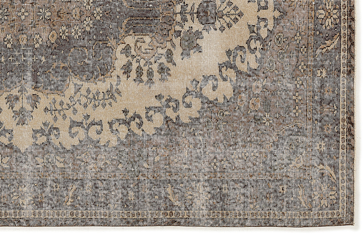 Beige Over Dyed Vintage Rug 5&#39;5&#39;&#39; x 8&#39;10&#39;&#39; ft 166 x 270 cm