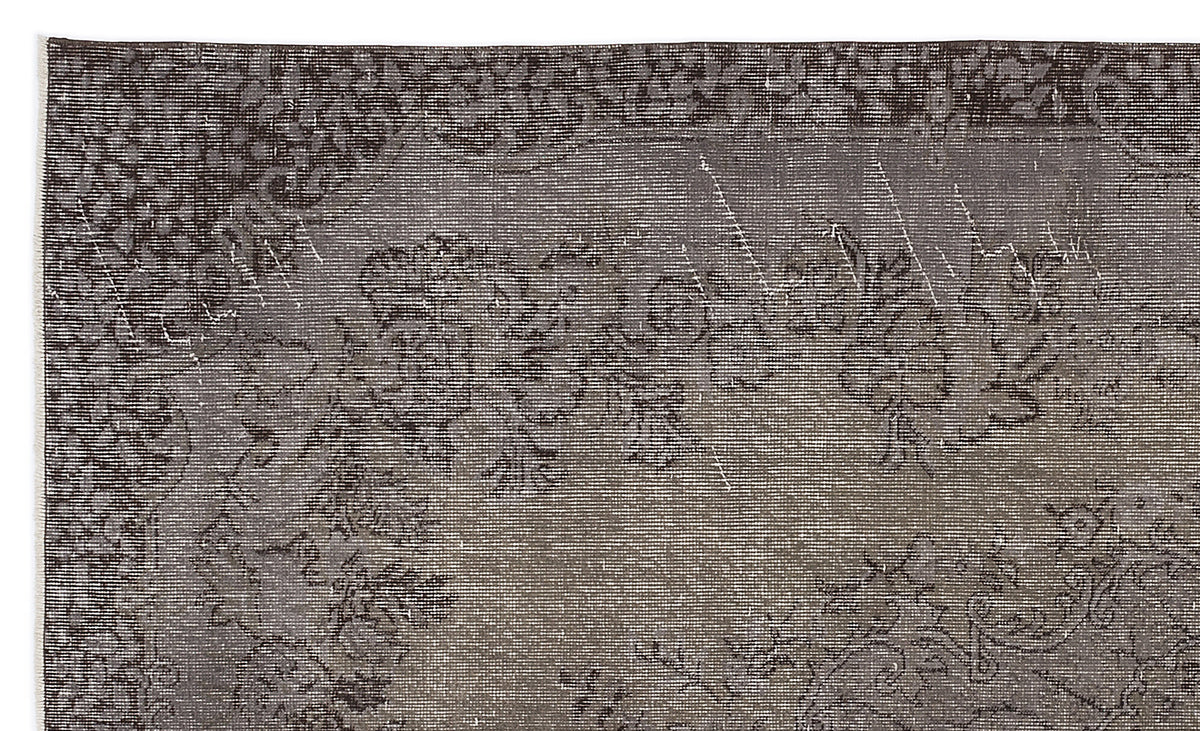 Gray Over Dyed Vintage Rug 5&#39;5&#39;&#39; x 9&#39;1&#39;&#39; ft 164 x 278 cm