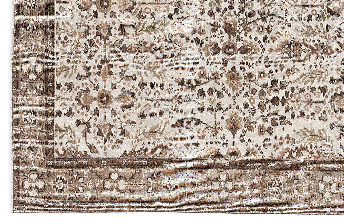 Beige Over Dyed Vintage Rug 5&#39;5&#39;&#39; x 8&#39;11&#39;&#39; ft 164 x 273 cm
