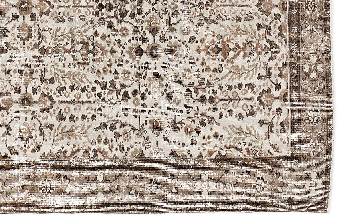 Beige Over Dyed Vintage Rug 5&#39;5&#39;&#39; x 8&#39;11&#39;&#39; ft 164 x 273 cm