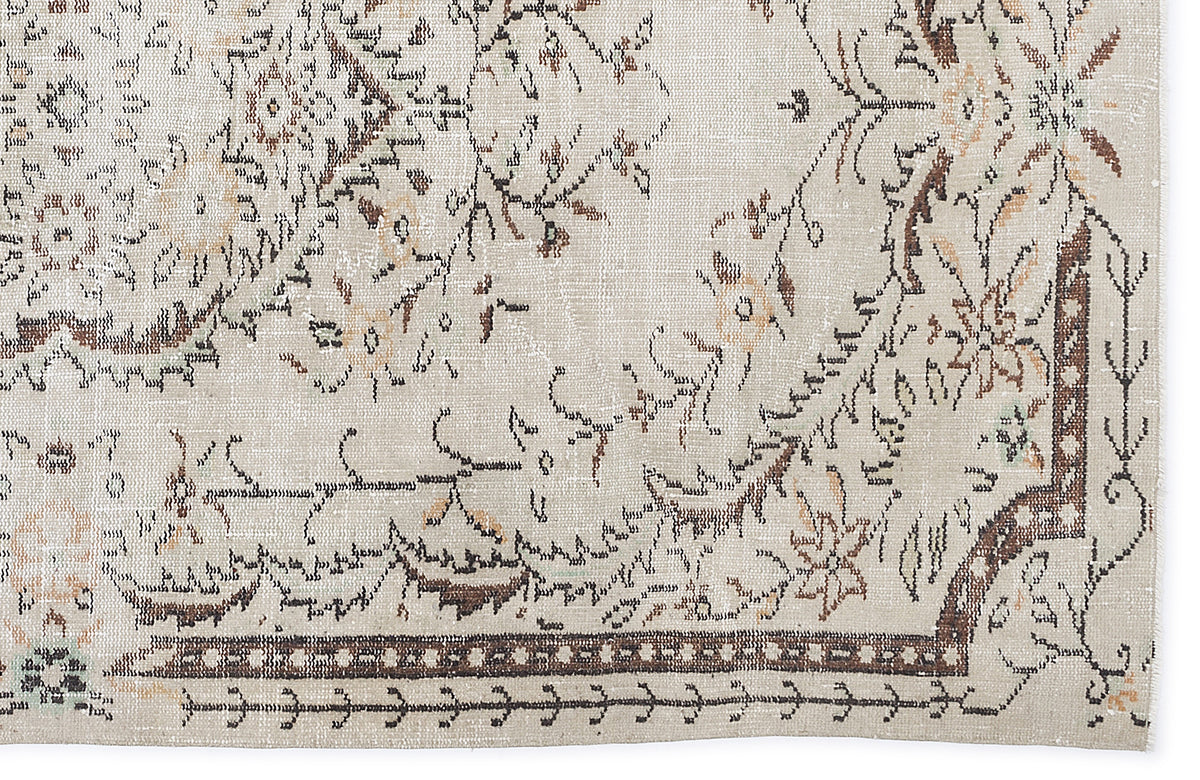 Beige Over Dyed Vintage Rug 5&#39;3&#39;&#39; x 9&#39;0&#39;&#39; ft 159 x 275 cm