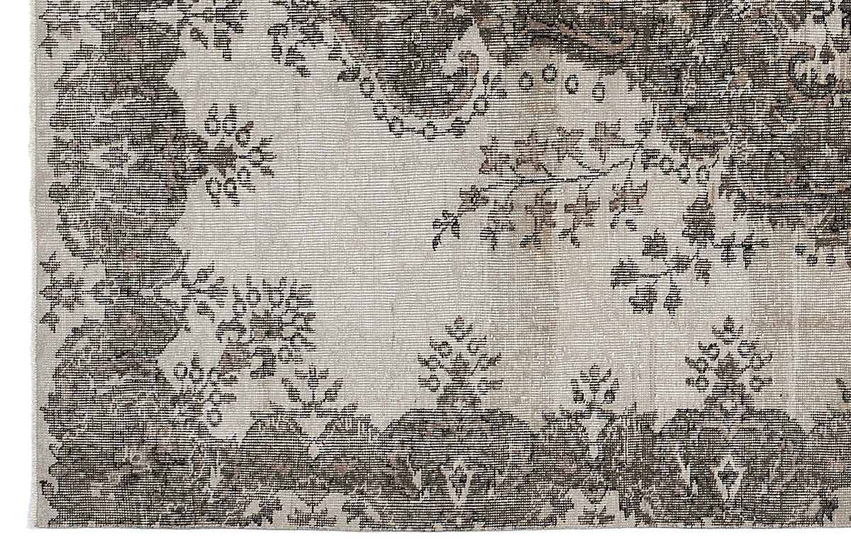 Naturel Over Dyed Vintage Rug 5&#39;9&#39;&#39; x 9&#39;5&#39;&#39; ft 176 x 286 cm