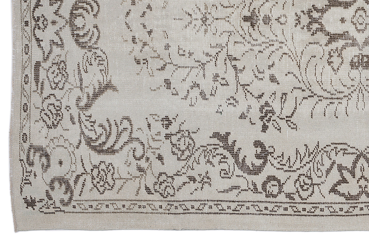 Beige Over Dyed Vintage Rug 5&#39;2&#39;&#39; x 8&#39;11&#39;&#39; ft 158 x 273 cm