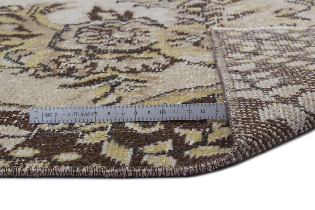 Beige Over Dyed Vintage Rug 5&#39;5&#39;&#39; x 9&#39;5&#39;&#39; ft 165 x 286 cm