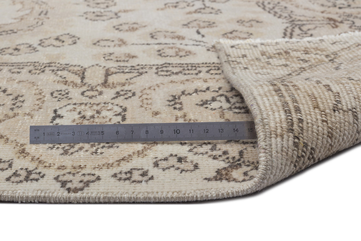 Beige Over Dyed Vintage Rug 5&#39;7&#39;&#39; x 9&#39;7&#39;&#39; ft 171 x 292 cm