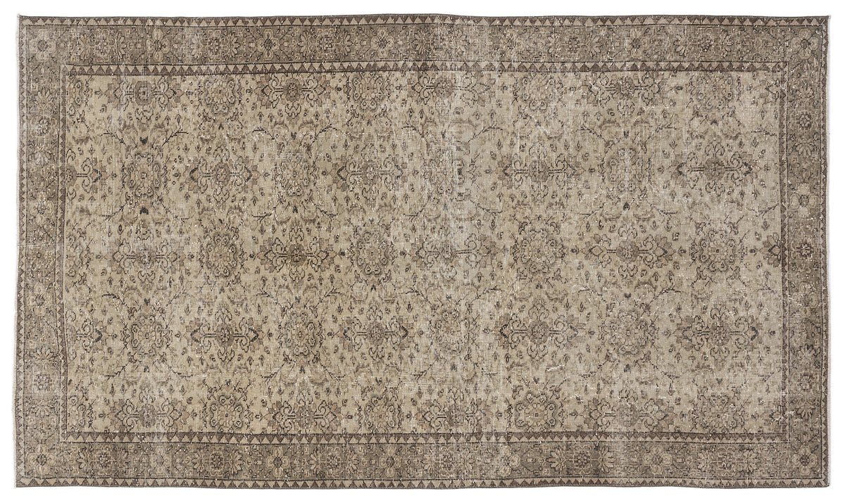 Beige Over Dyed Vintage Rug 5&#39;7&#39;&#39; x 9&#39;5&#39;&#39; ft 169 x 288 cm