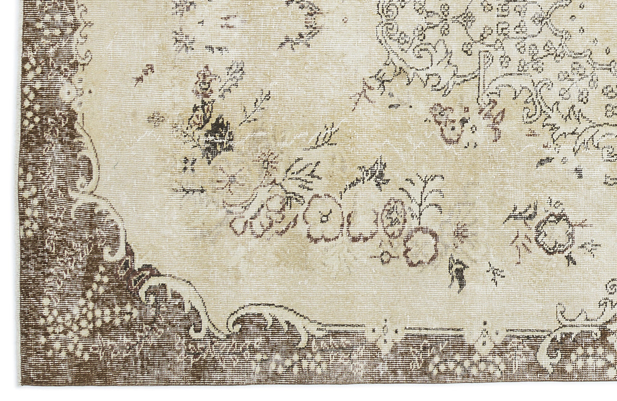 Beige Over Dyed Vintage Rug 5&#39;7&#39;&#39; x 9&#39;5&#39;&#39; ft 170 x 286 cm