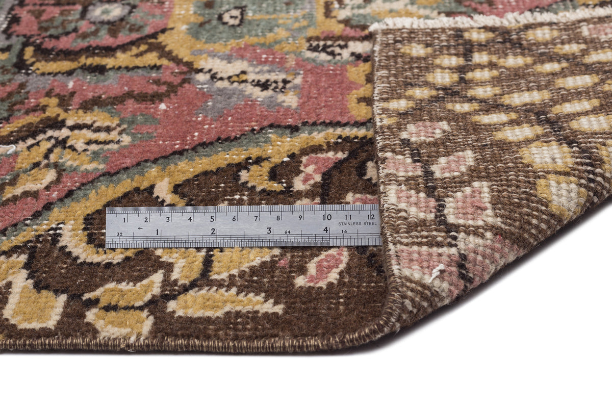 Naturel Over Dyed Vintage Rug 5&#39;9&#39;&#39; x 8&#39;8&#39;&#39; ft 174 x 265 cm