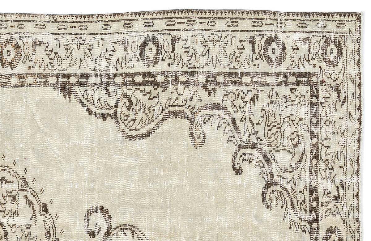 Beige Over Dyed Vintage Rug 5&#39;5&#39;&#39; x 9&#39;7&#39;&#39; ft 165 x 292 cm