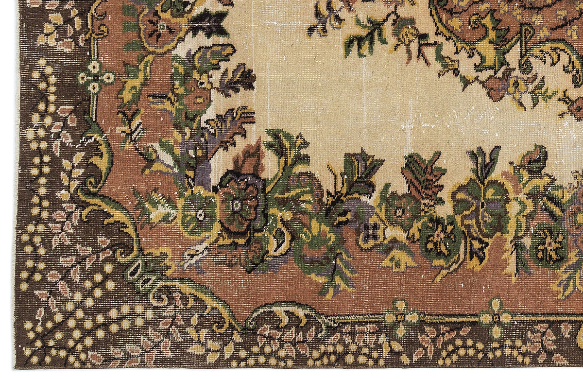 Naturel Over Dyed Vintage Rug 5&#39;9&#39;&#39; x 10&#39;1&#39;&#39; ft 174 x 308 cm