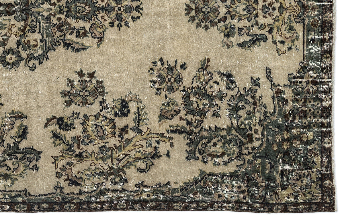 Naturel Over Dyed Vintage Rug 5&#39;5&#39;&#39; x 9&#39;11&#39;&#39; ft 166 x 303 cm